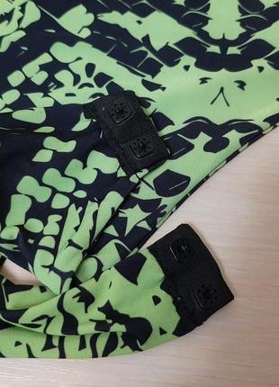 Красиве боді рептилія, зміїний принт i saw it first