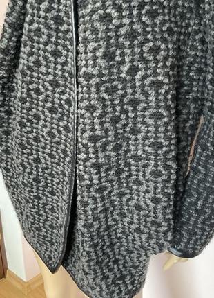 Оригинальный бутиковый италиский теплый свитер/ s- m/ шерсть 65%3 фото
