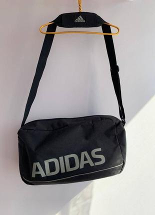 Сумку спортивна adidas1 фото