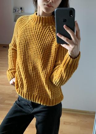 Плюшевий светр з горлом