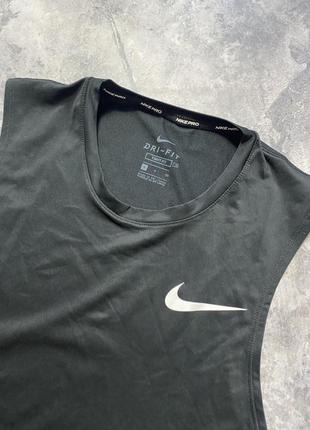 Спортивная майка nike pro combat2 фото