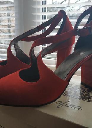 Туфлі замшеві червоні р. 401 фото