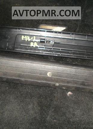 Накладка порога зад прав mazda3 mps 09-13 bbm468730b02