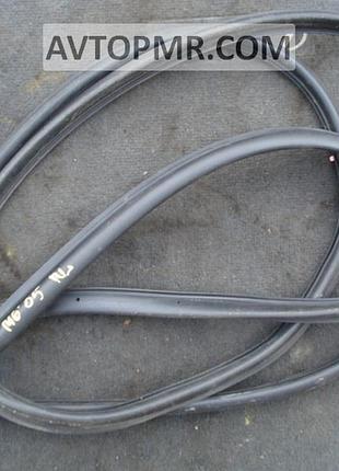 Ущільнювач двері зад лев mazda6 03-08 gk2e-68-914a