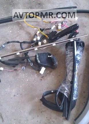 Замок двері зад прав lexus gs300 gs350 gs430 gs450h 05-11 69030-3