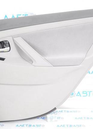Обшивка дверей (картка) зад прав toyota camry v40 сірий велюр 67