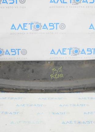 Губа заднього бампера vw passat b7 usa подряпини