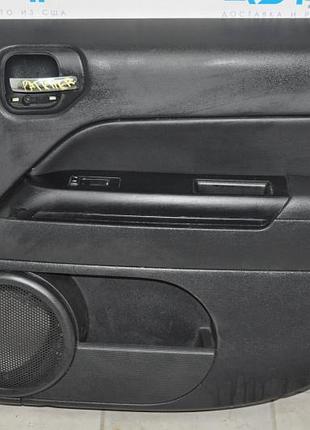 Обшивка дверей (картка) перед прав jeep patriot 11-17 чорна