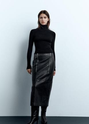 Базовий трикотажний светр в рубчик zara