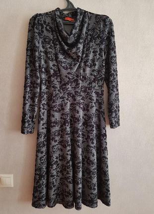 Нова красива сукна 48р. осінь-зима.1 фото