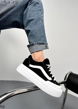 Натуральні шкіряні та замшеві чорні кеди - кросівки на високій білій підошві7 фото