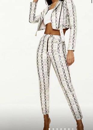 Кожаные брюки pretty little things брюки в стиле zara