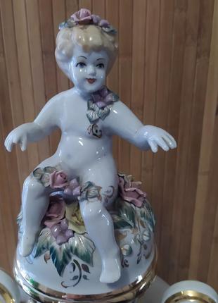 Винтажная фарфоровая ваза .каминная ваза