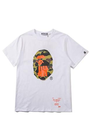 Біла футболка bape x undefeated1 фото