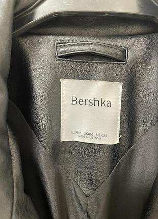 Тренч шкіряний bershka