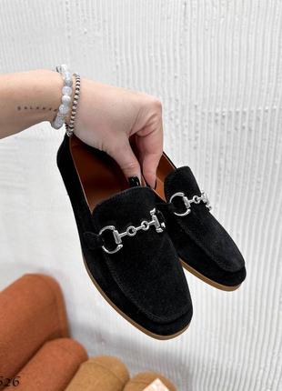 Натуральные замшевые черные лоферы