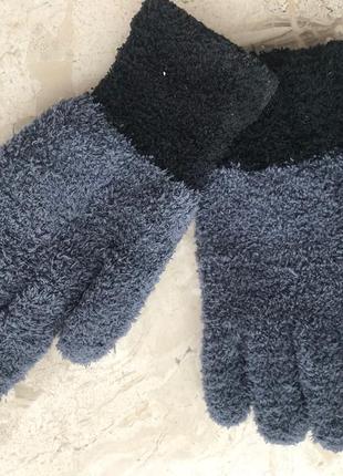 Зимові рукавички з мікрофібри