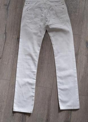 Белые джинсы outfitters nation, размер 27/32, новые с биркой5 фото