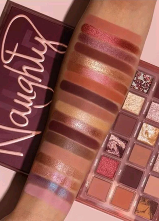 Палетка тіней huda beauty naughty