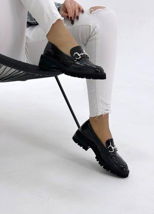 Шкіряні жіночі лакові туфлі лофери з натуральної шкіри3 фото