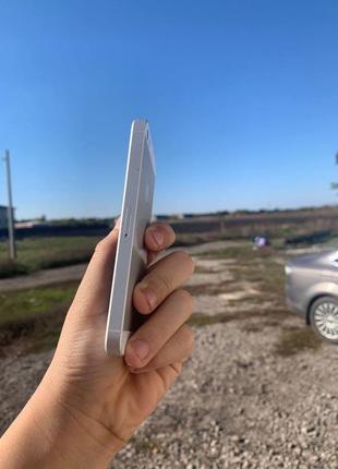 Продам iphone se 20163 фото