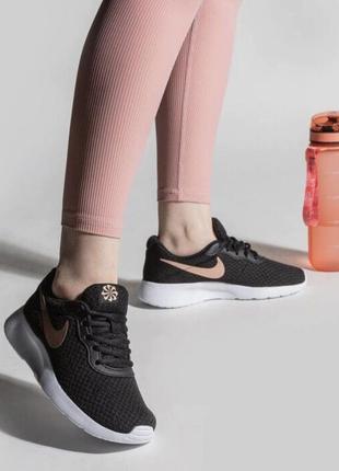 Кроссовки nike tanjun3 фото