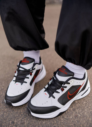 Кросiвки nike air monarch black white2 фото