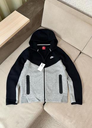 Nike tech fleece