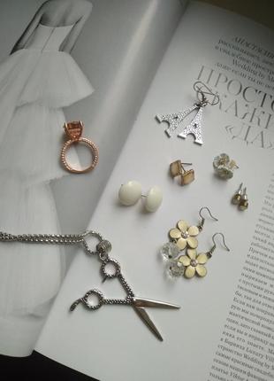 Лот бижутерии, набор бижутерии