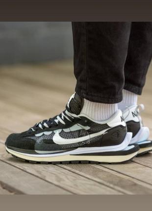 Кроссовки nike vaporwaffle sacai black\white