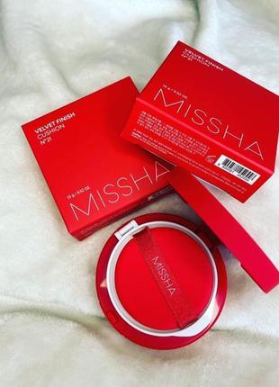 Зволожуюча тональна основа кушон missha magic cushion moist up sp3 фото