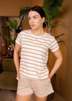 Футболка женская базовая трикотажная белая в коричневую полоску