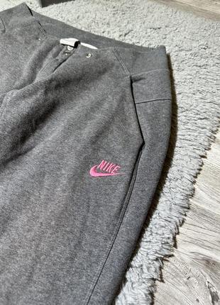 Оригинальные, спортивные штаны от крутого и популярного бренда “nike - vintage”3 фото
