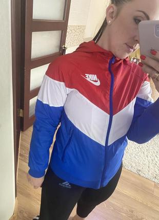 Nike, ветровка на подростка