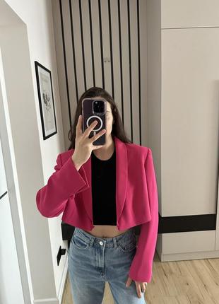 Кроп пиджак жакет фуксия барби груз типа zara