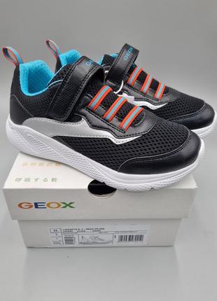 Кроссовки geox sprintye 33