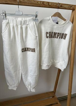 Флисовый спортивный костюм для девочки 130 белый весенний костюм champion