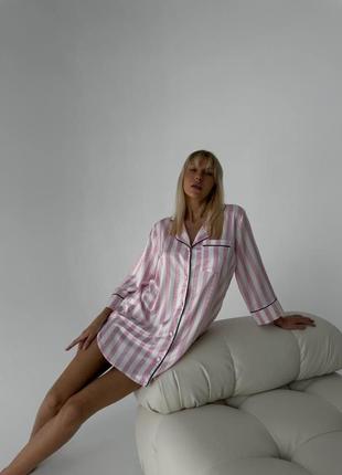 Женская рубашка victoria's secret. рубашка для девушки vs. пижама для сна в нежную широкую розовую полоску7 фото