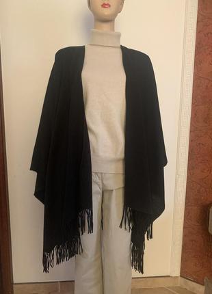 Стильна тепла накидка шаль пончо