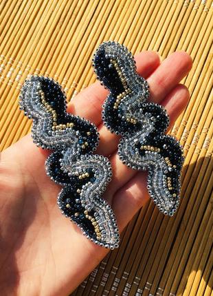 Расшитые бисером серьги гвоздики в форме змеи, серьги змейка, серьги из бисера1 фото