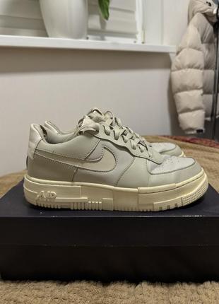 Кроссовки nike pixel