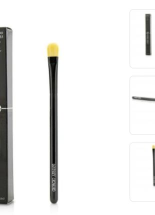 Кисть для нанесения консилера и тональной основы giorgio armani maestro brushes concealer brush pinceau correcteur No6