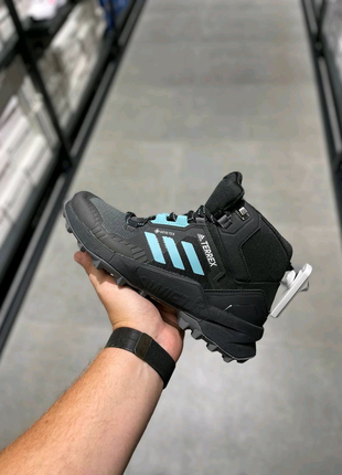 Модель: adidas terrex swift r3 mid gtx