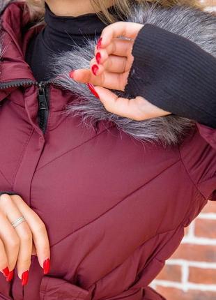 Зимова жіноча куртка на синтепоні колір бордовий3 фото