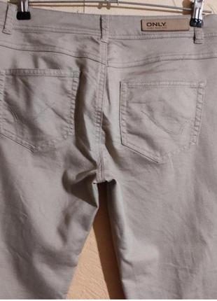 Женские штаны only повседневные джинсы бежевые узкие4 фото