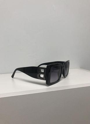Крутые солнцезащитные очки 🕶️ uv 4002 фото