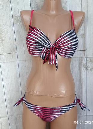 Раздельный купальник в полоску красный размер м