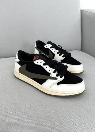 Кроссовки Air upcoming jordan 1 Phat GS Black & Metallic Pink.