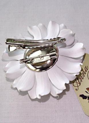 Заколка-брошка з квітами з фоамирана ручної роботи "біла ромашка"3 фото