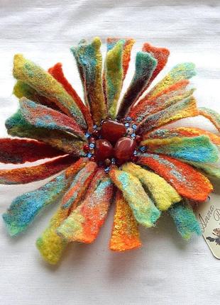 Войлочная брошь цветок ручной работы "осенняя хризантема"